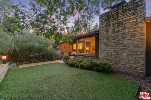 2337 N Vermont Avenue Los Angeles CA 90027