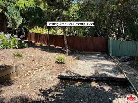 A home in Studio City