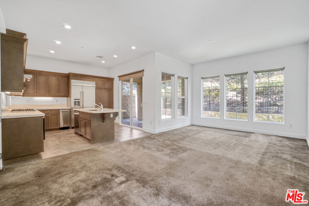 Properties 4 20705 W Chestnut Circle