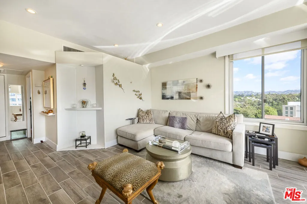 Los Angeles, California 90024, United States, 1 Bedroom Bedrooms, ,1 BathroomBathrooms,Residential,Active,43341