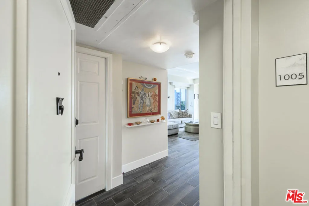 Los Angeles, California 90024, United States, 1 Bedroom Bedrooms, ,1 BathroomBathrooms,Residential,Active,43341