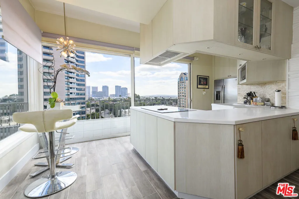 Los Angeles, California 90024, United States, 1 Bedroom Bedrooms, ,1 BathroomBathrooms,Residential,Active,43341