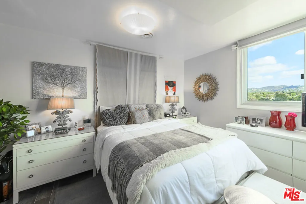 Los Angeles, California 90024, United States, 1 Bedroom Bedrooms, ,1 BathroomBathrooms,Residential,Active,43341