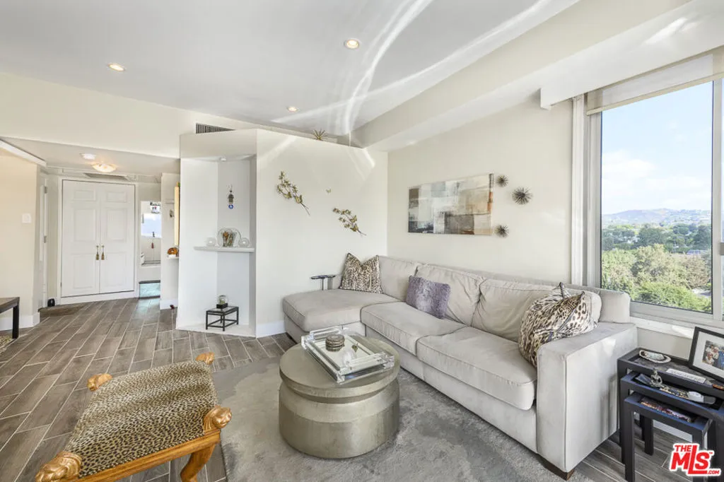 Los Angeles, California 90024, United States, 1 Bedroom Bedrooms, ,1 BathroomBathrooms,Residential,Active,43341