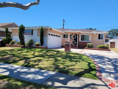 A home in Inglewood