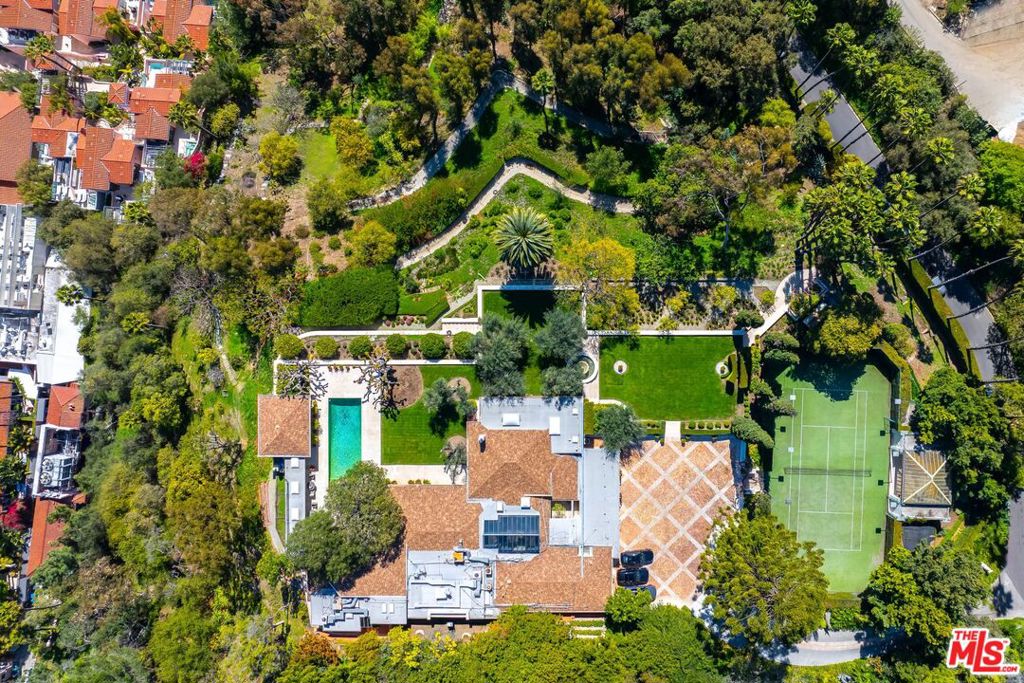 750 Lausanne Road
