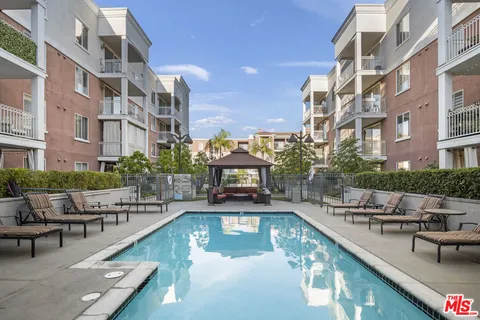 3740 Santa Rosalia Drive Unit 212, Los Angeles, CA 90008 - MLS#: 24390273