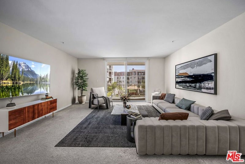 3740 Santa Rosalia Drive 212