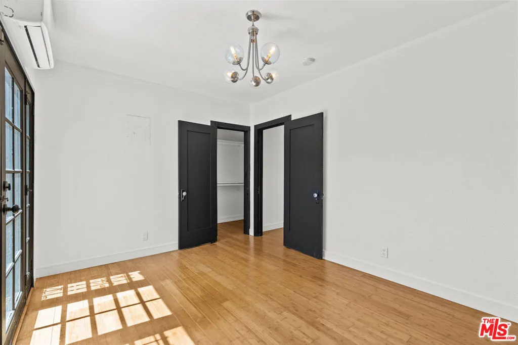 Los Angeles, California 90046, United States, 1 Bedroom Bedrooms, ,1 BathroomBathrooms,Residential,Active,101211