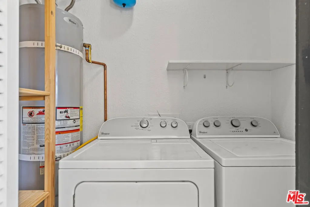 Los Angeles, California 90046, United States, 1 Bedroom Bedrooms, ,1 BathroomBathrooms,Residential,Active,101211