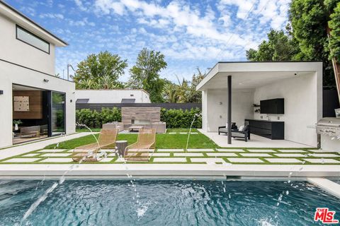 A home in Toluca Lake