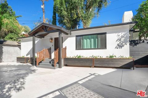 A home in Studio City