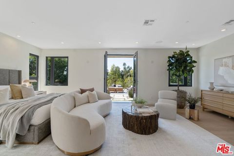 A home in Studio City