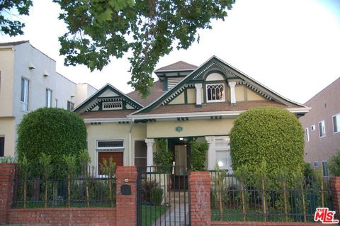 Single Family Residence in Los Angeles CA 1126 West Boulevard.jpg