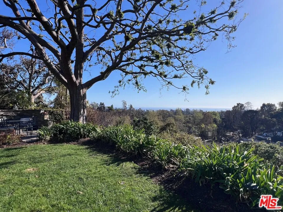 Pacific Palisades, California 90272, United States, ,Land,Pending,89867