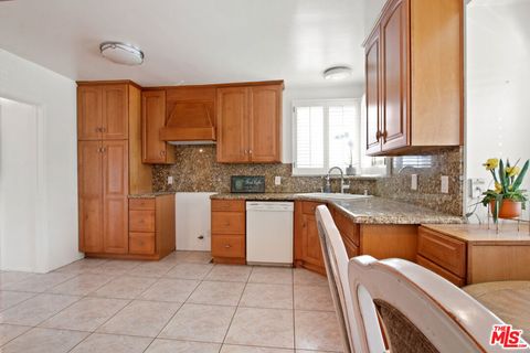 A home in Inglewood