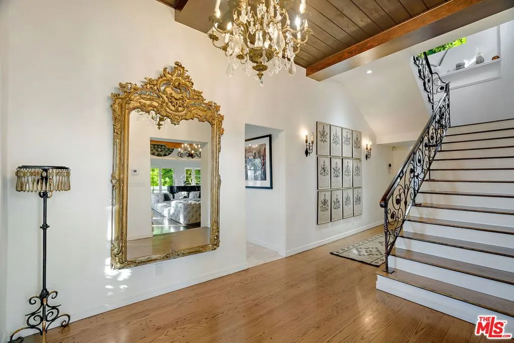 Los Angeles, California 90068, United States, 6 Bedrooms Bedrooms, ,5 BathroomsBathrooms,Residential,Active,15106