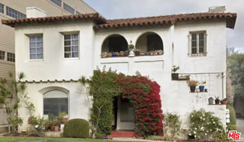 Los Angeles, California 90025, United States, 1 Bedroom Bedrooms, ,1 BathroomBathrooms,Residential,Active,126363 Los Angeles, California 90025, United States, 1 Bedroom Bedrooms, ,1 BathroomBathrooms,Residential,Active,126363