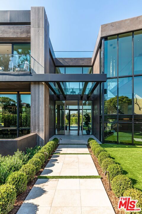Properties 3 615 N Faring Road