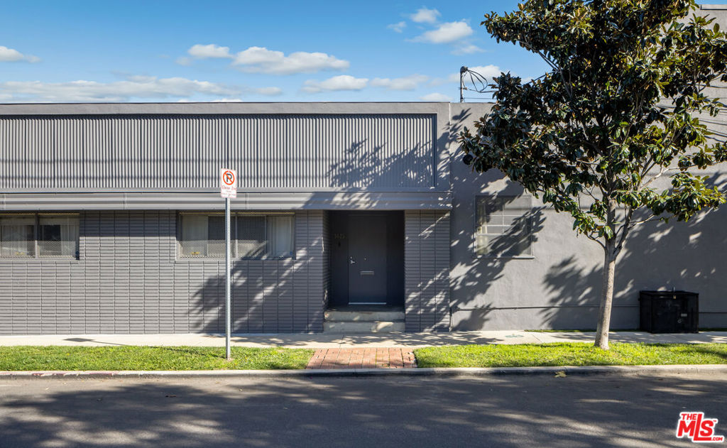 Properties 1 1625 Blake Avenue