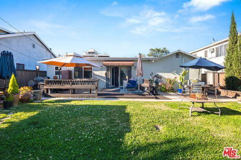 A home in Toluca Lake