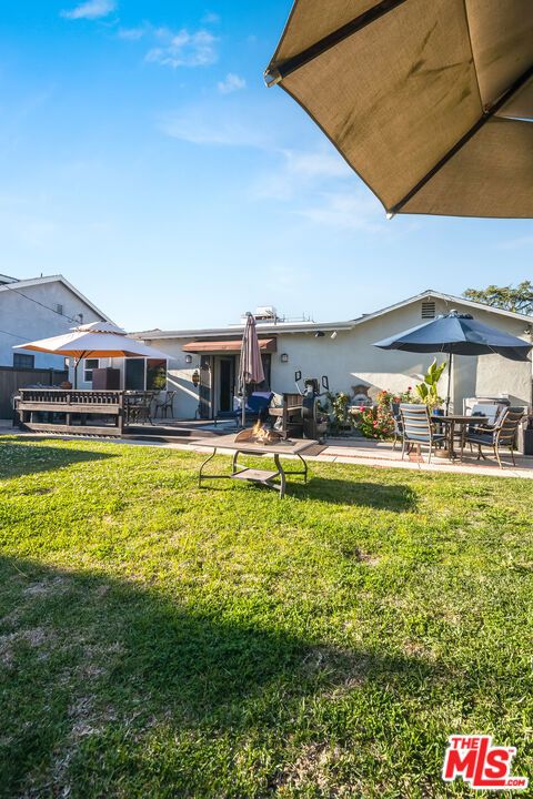 A home in Toluca Lake