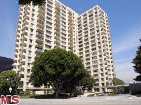 Condominium in Los Angeles CA 2160 Century Park Park.jpg