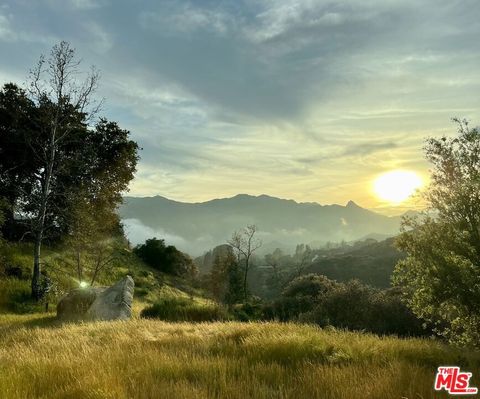 935 Cold Canyon Calabasas CA 91302