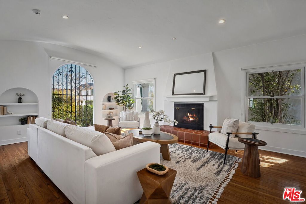 Listing image 4