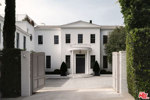 227 N Tigertail Road Los Angeles CA 90049