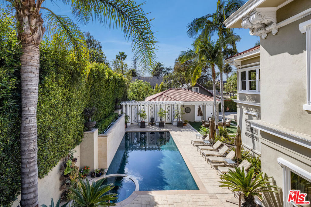 Properties 3 401 S Windsor Boulevard