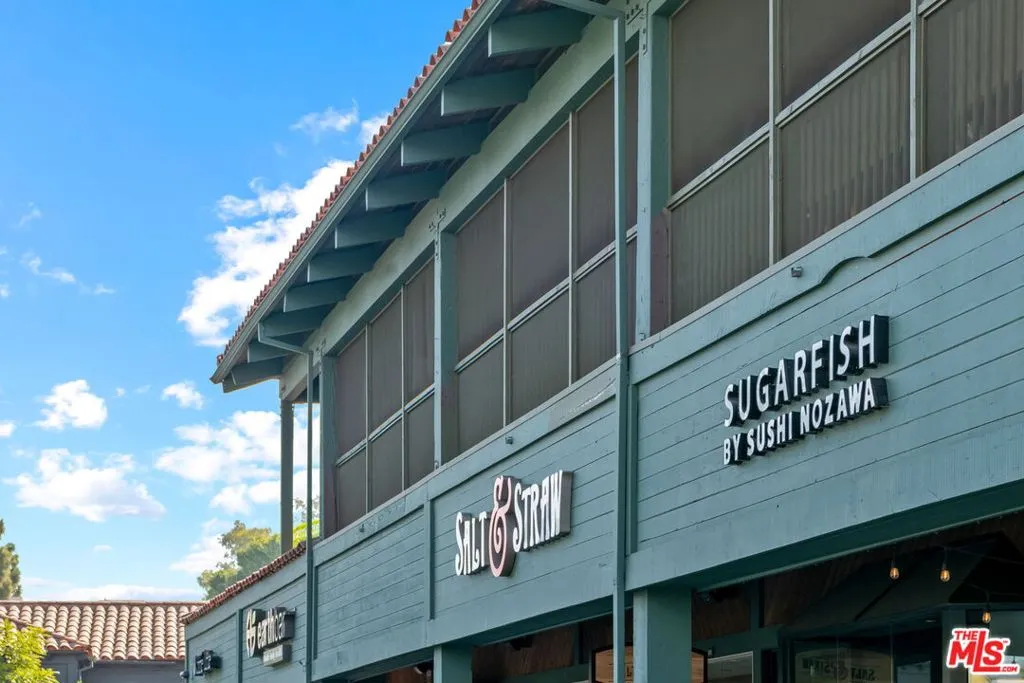 Los Angeles, California 90049, United States, 1 Bedroom Bedrooms, ,1 BathroomBathrooms,Residential,Pending,26830