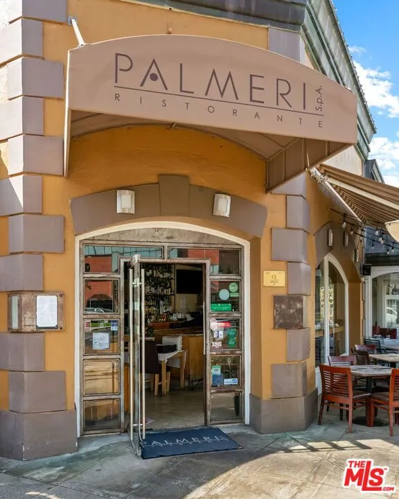 Los Angeles, California 90049, United States, 1 Bedroom Bedrooms, ,1 BathroomBathrooms,Residential,Pending,26830