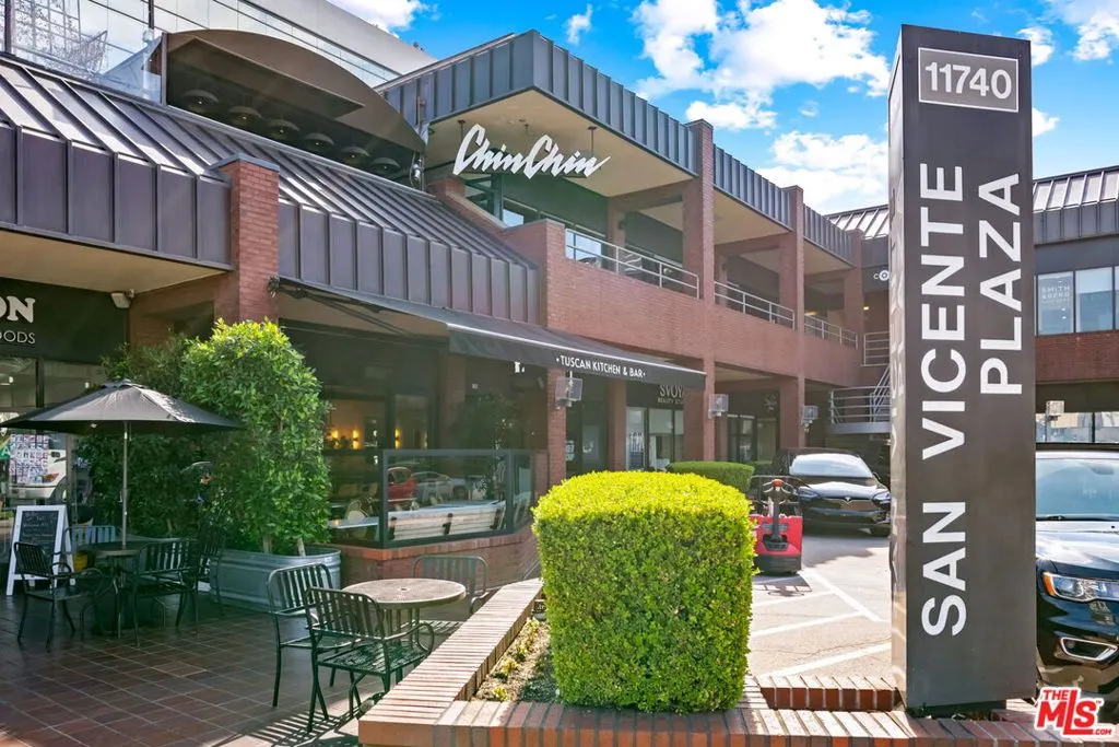 Los Angeles, California 90049, United States, 1 Bedroom Bedrooms, ,1 BathroomBathrooms,Residential,Pending,26830