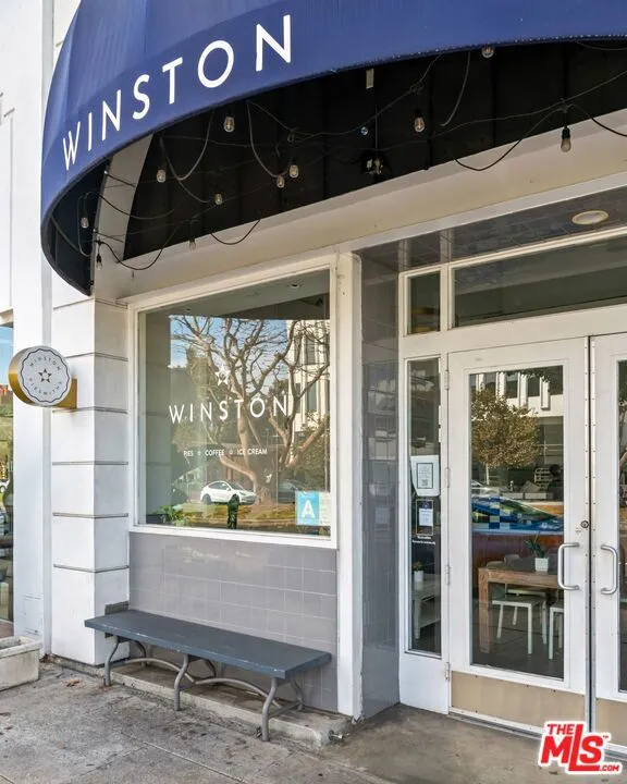 Los Angeles, California 90049, United States, 1 Bedroom Bedrooms, ,1 BathroomBathrooms,Residential,Pending,26830