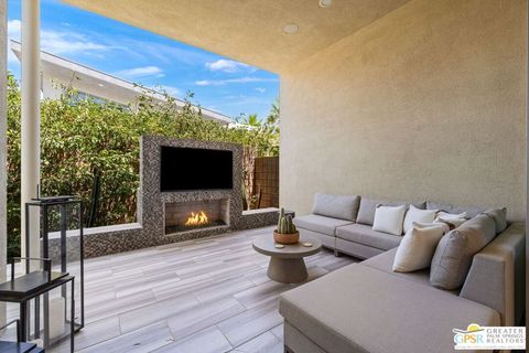 Single Family Residence in Palm Springs CA 4149 Indigo Street 10.jpg