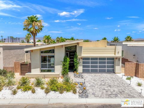Single Family Residence in Palm Springs CA 4149 Indigo Street 16.jpg
