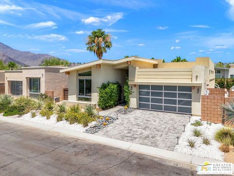 Single Family Residence in Palm Springs CA 4149 Indigo Street 15.jpg