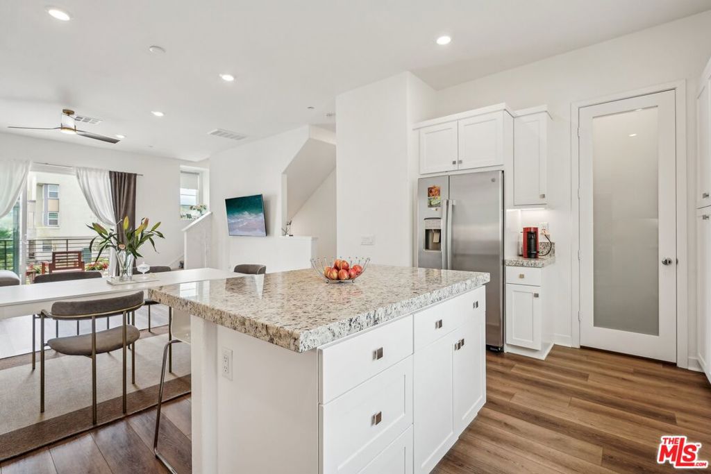 26998 Hummingbird Lane