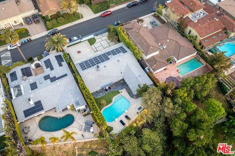 A home in Studio City