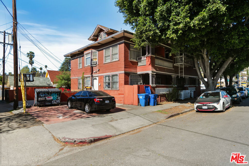 Properties 4 232 N Avenue 54