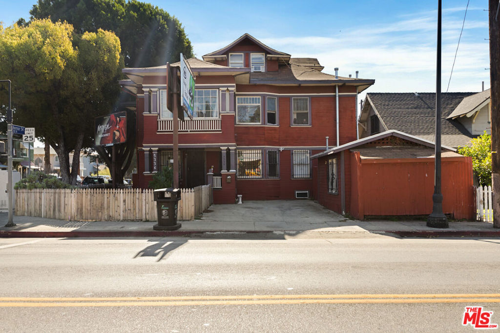 Properties 2 232 N Avenue 54