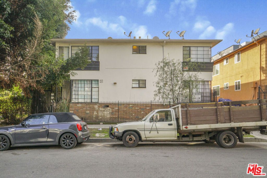 listing image 0