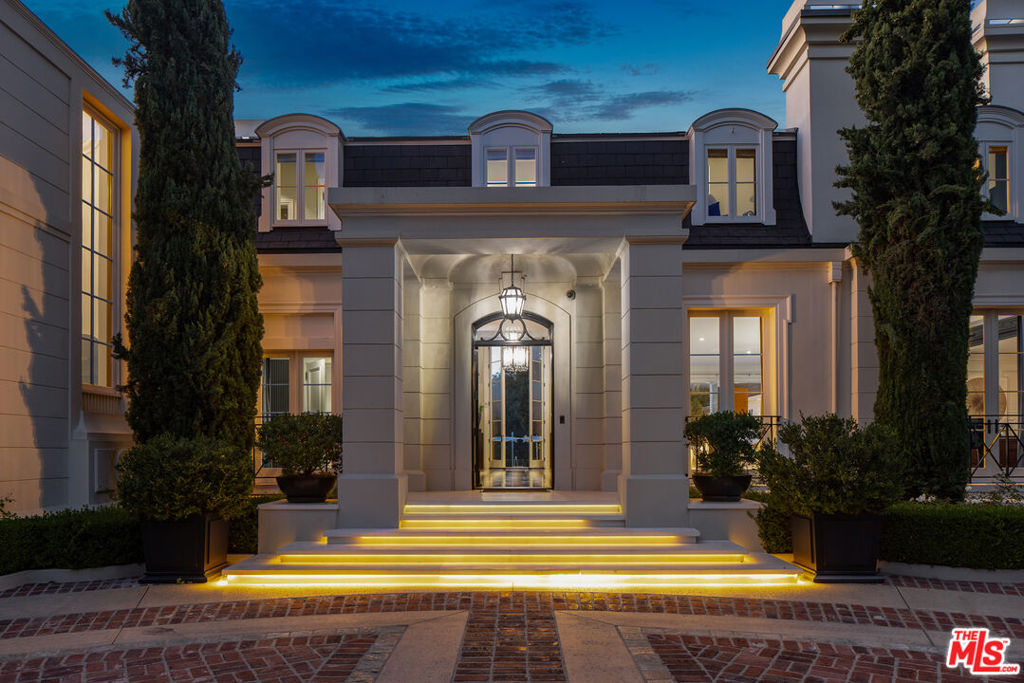 Properties 1 10847 Bellagio Road