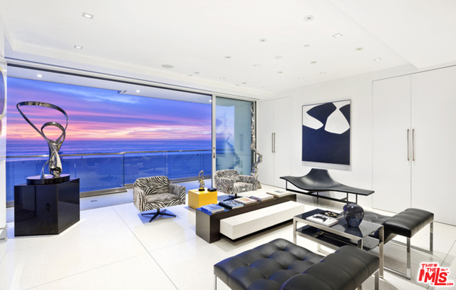 Properties 3 108 THE STRAND