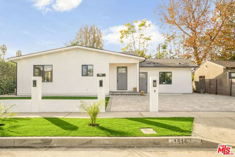 A home in Reseda