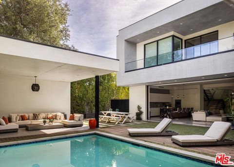 6509 Colgate Avenue Los Angeles CA 90048
