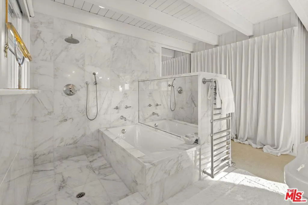 Carpinteria, California 93013, United States, 4 Bedrooms Bedrooms, ,3 BathroomsBathrooms,Residential,Active,47045