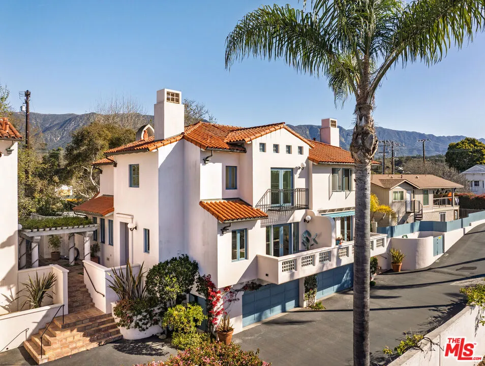Santa Barbara, California 93108, United States, 3 Bedrooms Bedrooms, ,3 BathroomsBathrooms,Residential,Active,91125