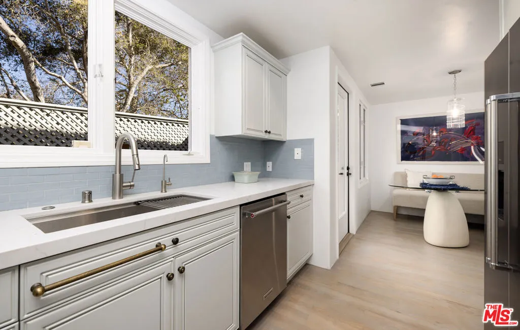 Santa Barbara, California 93108, United States, 3 Bedrooms Bedrooms, ,3 BathroomsBathrooms,Residential,Active,91125